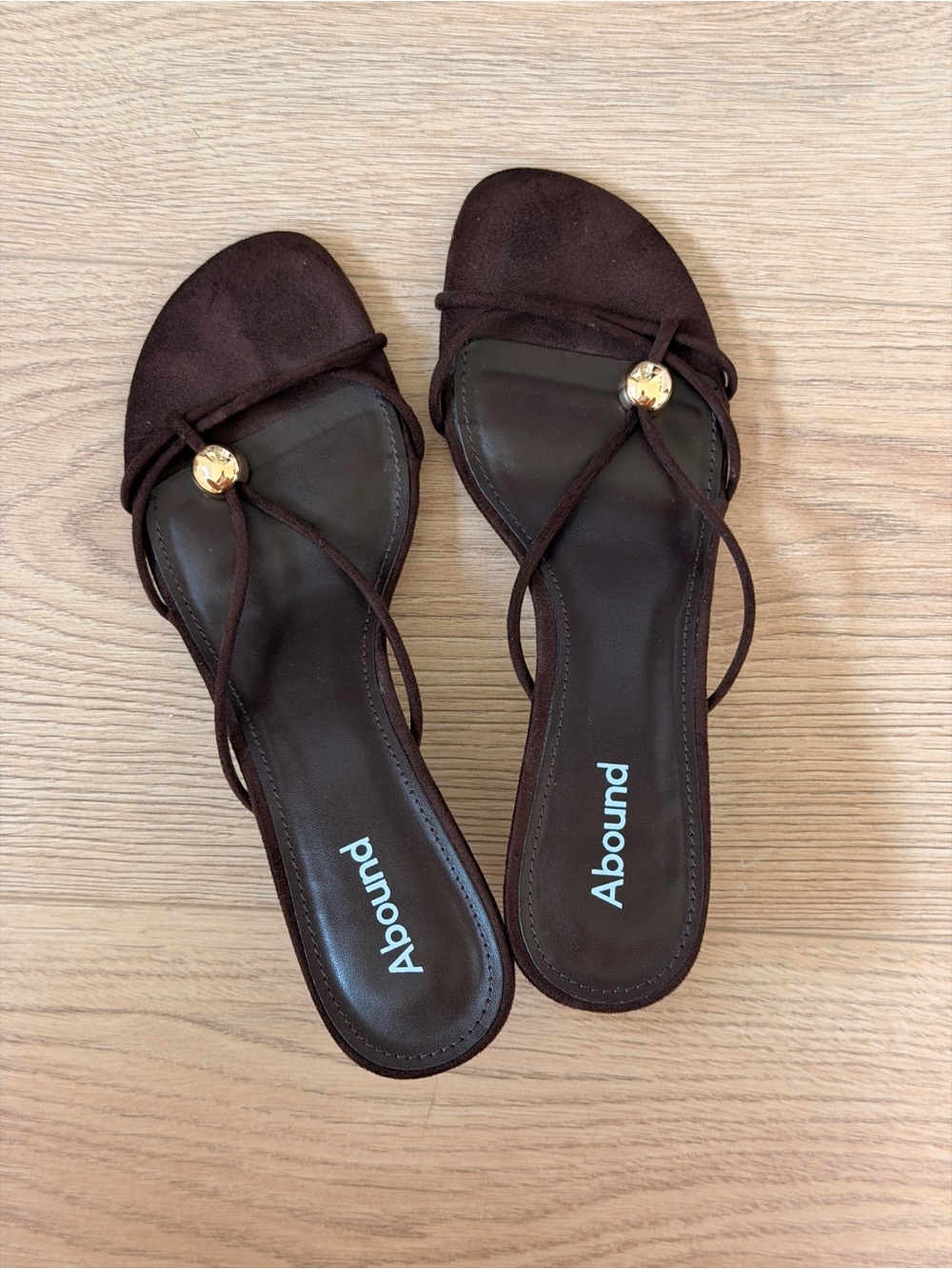 Abound Dark Brown Strappy Toe-Loop Slide Sandals with Gold Accent